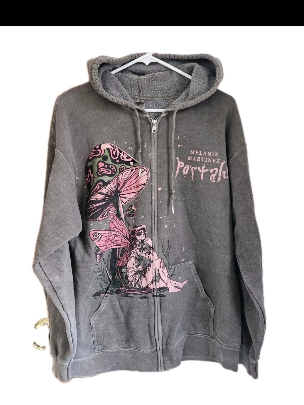 Gildan Heavy Blend Melanie Martinez Portals Fairy Graphic Hoodie, Gray L